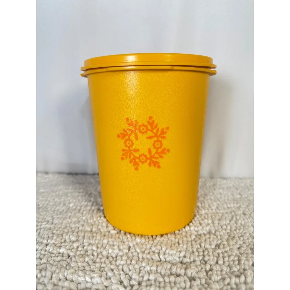 Vintage Tupperware Yellow Servalier Canister 811-4 Sunburst Lid Orange Floral‎